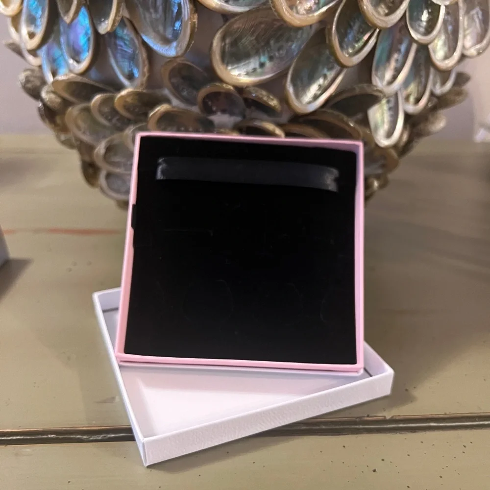 Disney 100 Limited Edition Pandora Gift Box - Picture 13 of 14